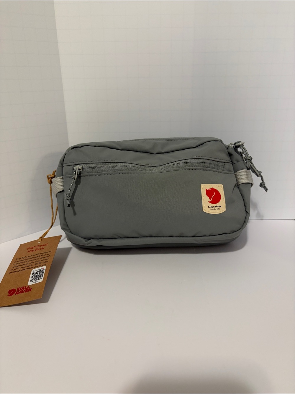 Fjallraven Crossbody/Fanny Pack Pouch in Shark  Gray with Red Logo NWT